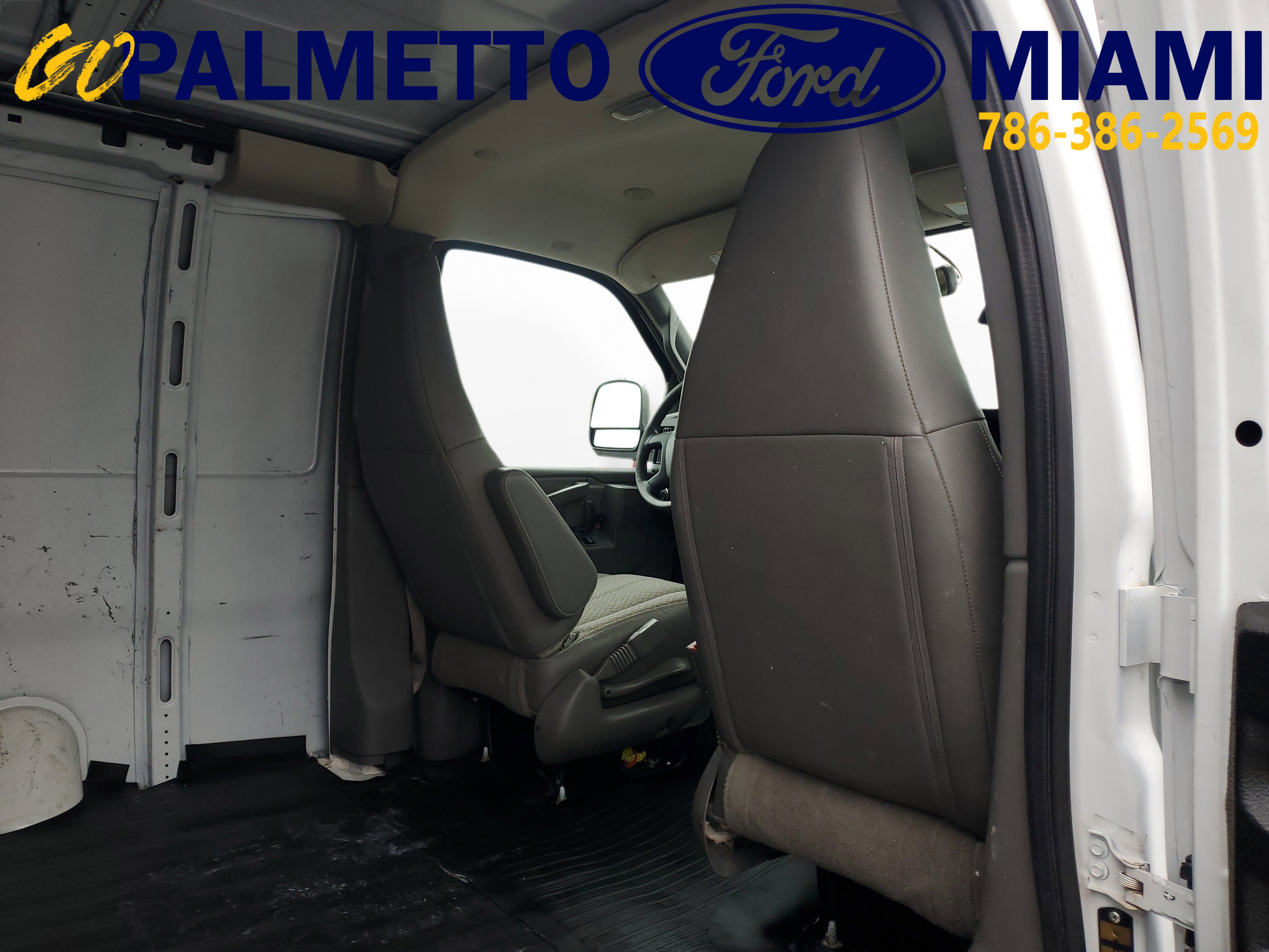 Used 2018 Chevrolet Express 2500 image 9