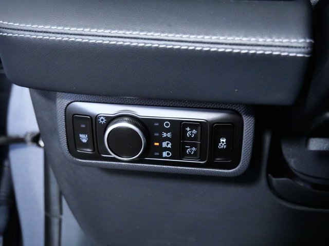 Used 2023 Ford Mustang Mach-E Premium AWD/4WD image 25