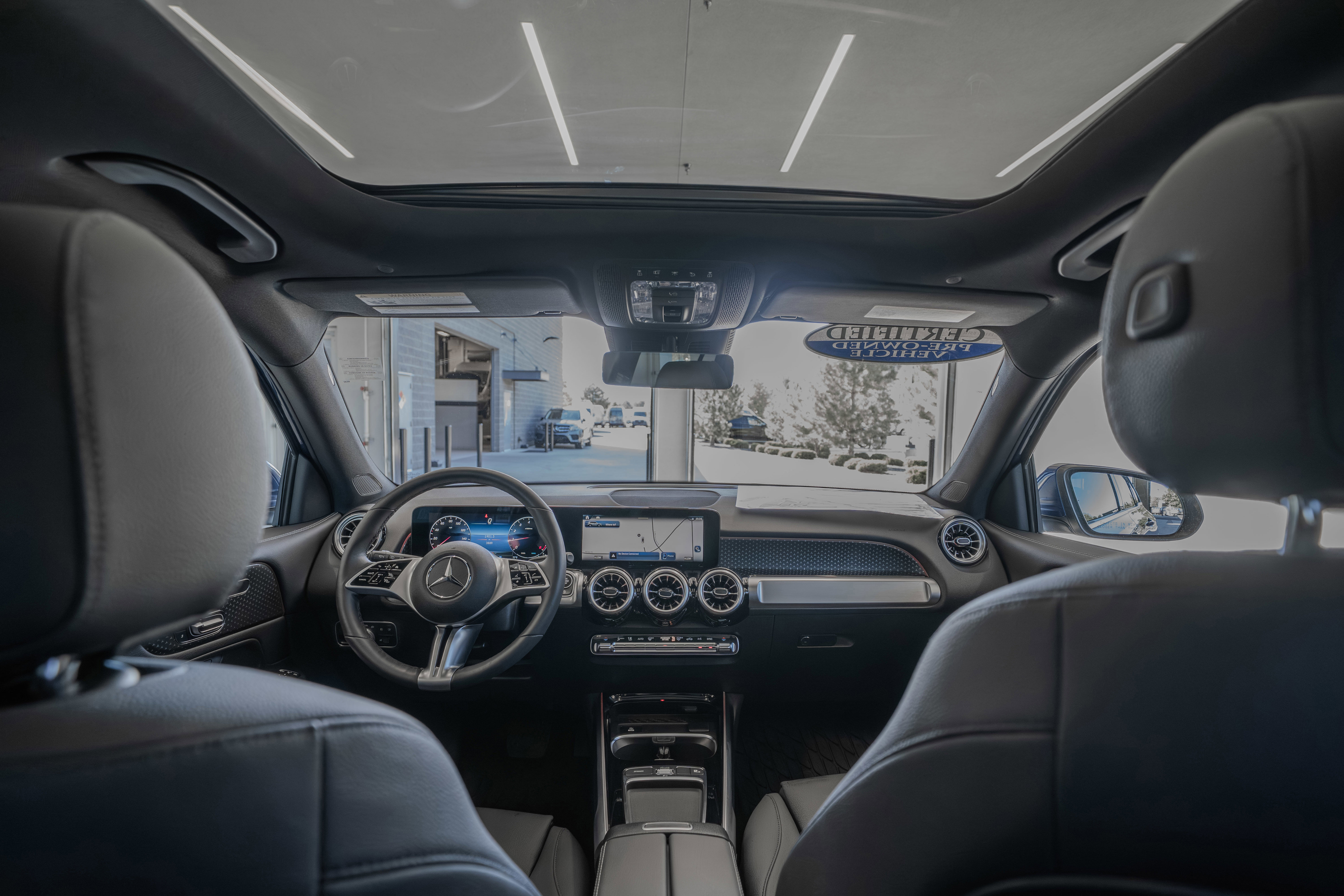 Certified 2025 Mercedes-Benz GLB 250 4MATIC image 27