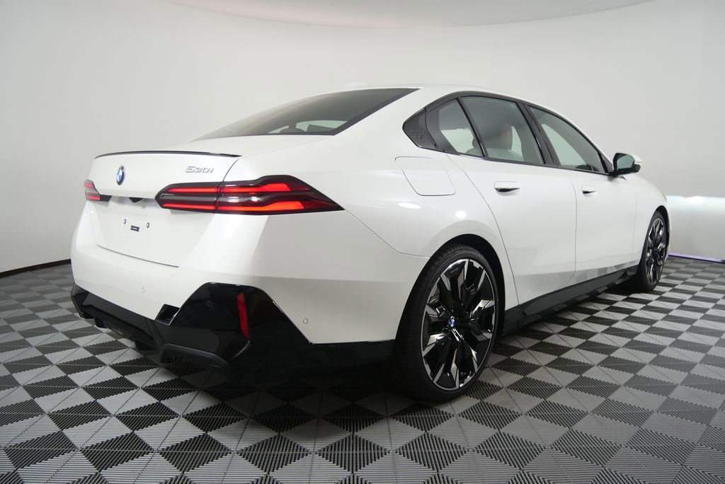 New 2026 BMW 530i image 3
