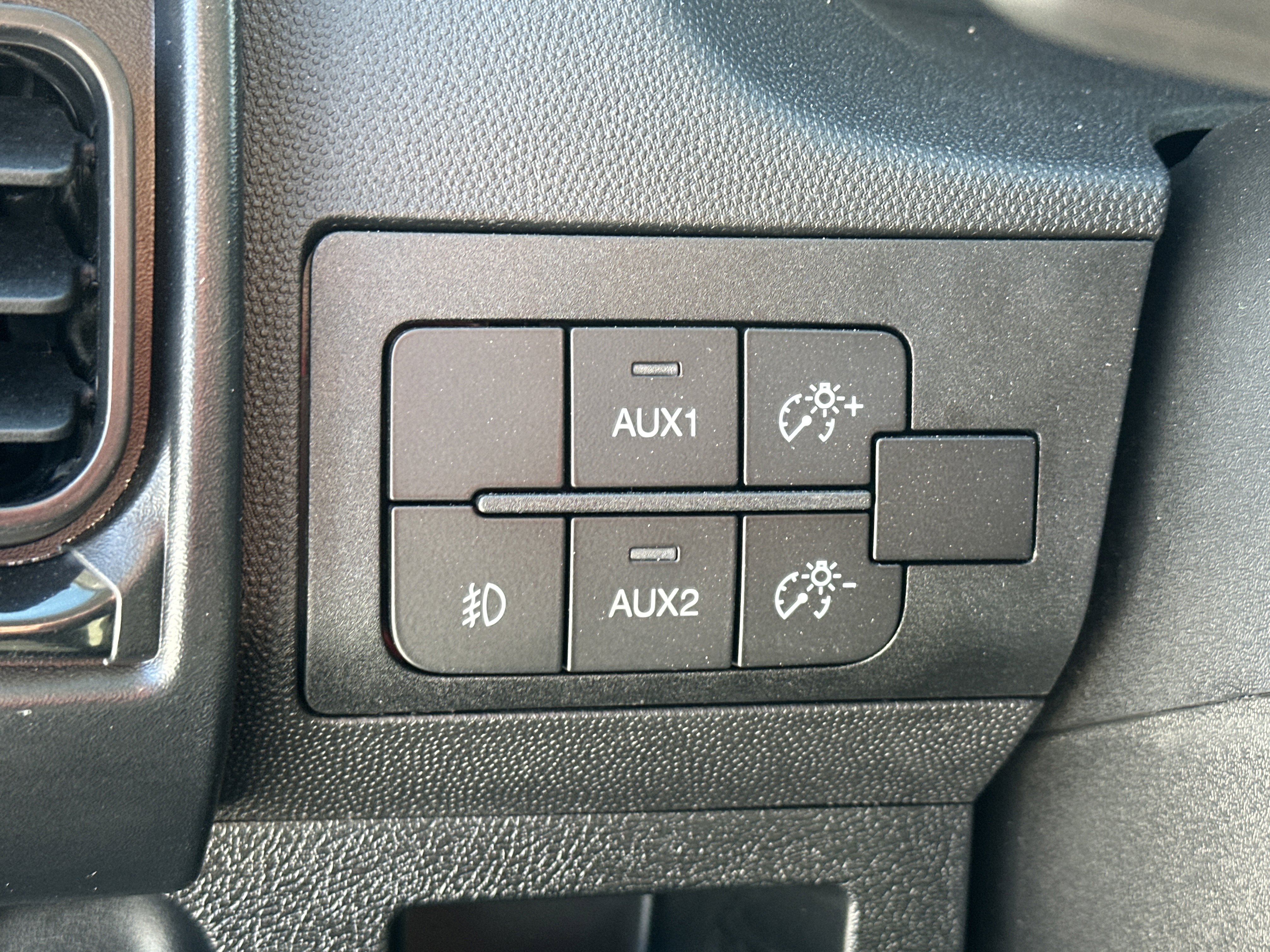 New 2026 RAM ProMaster 3500 w/ Premium Convenience Group image 11