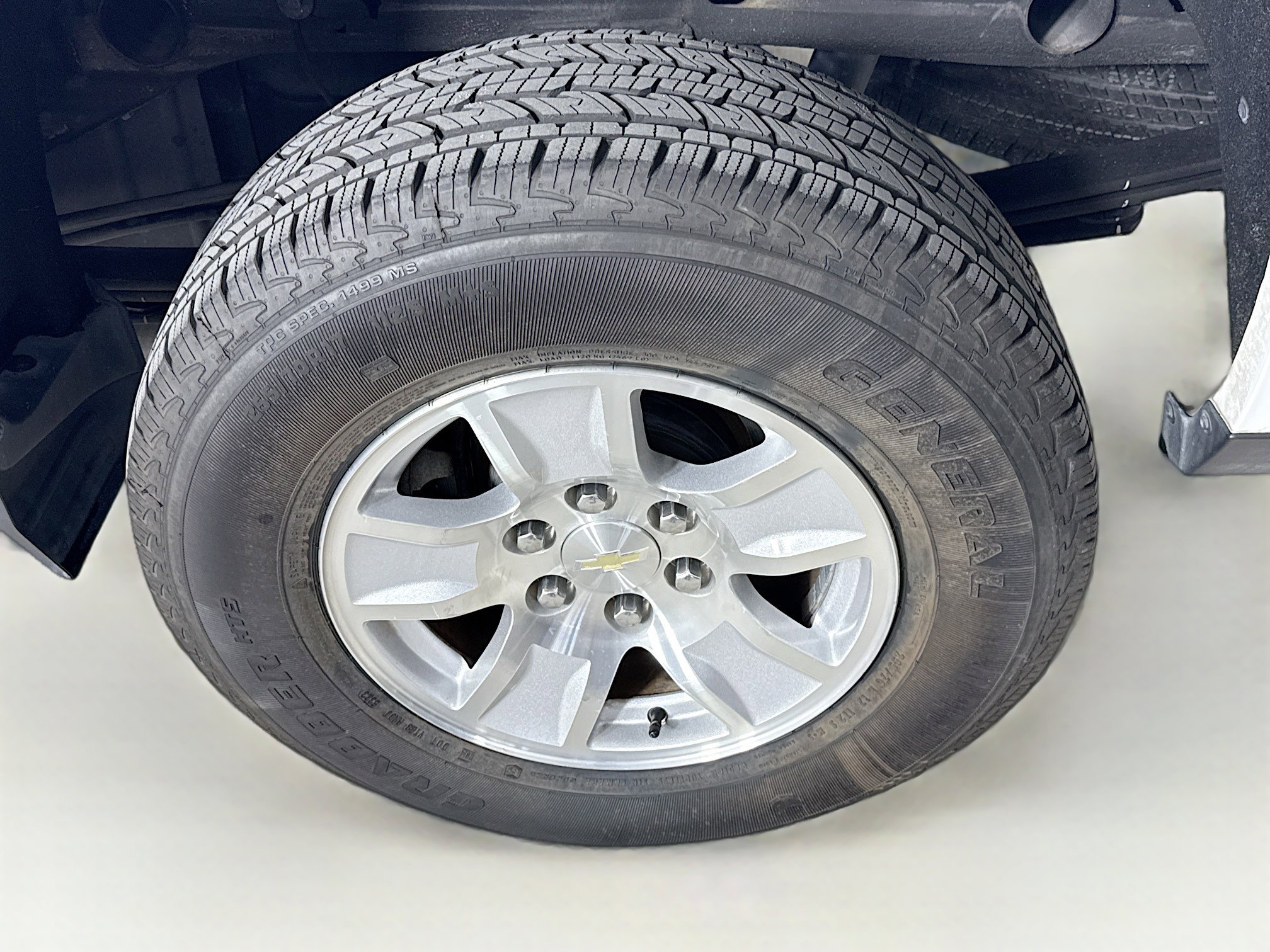 Used 2018 Chevrolet Silverado 1500 LT w/ All Star Edition image 35