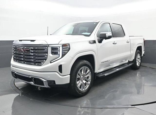 Used 2024 GMC Sierra 1500 Denali w/ Technology Package AWD/4WD image 24