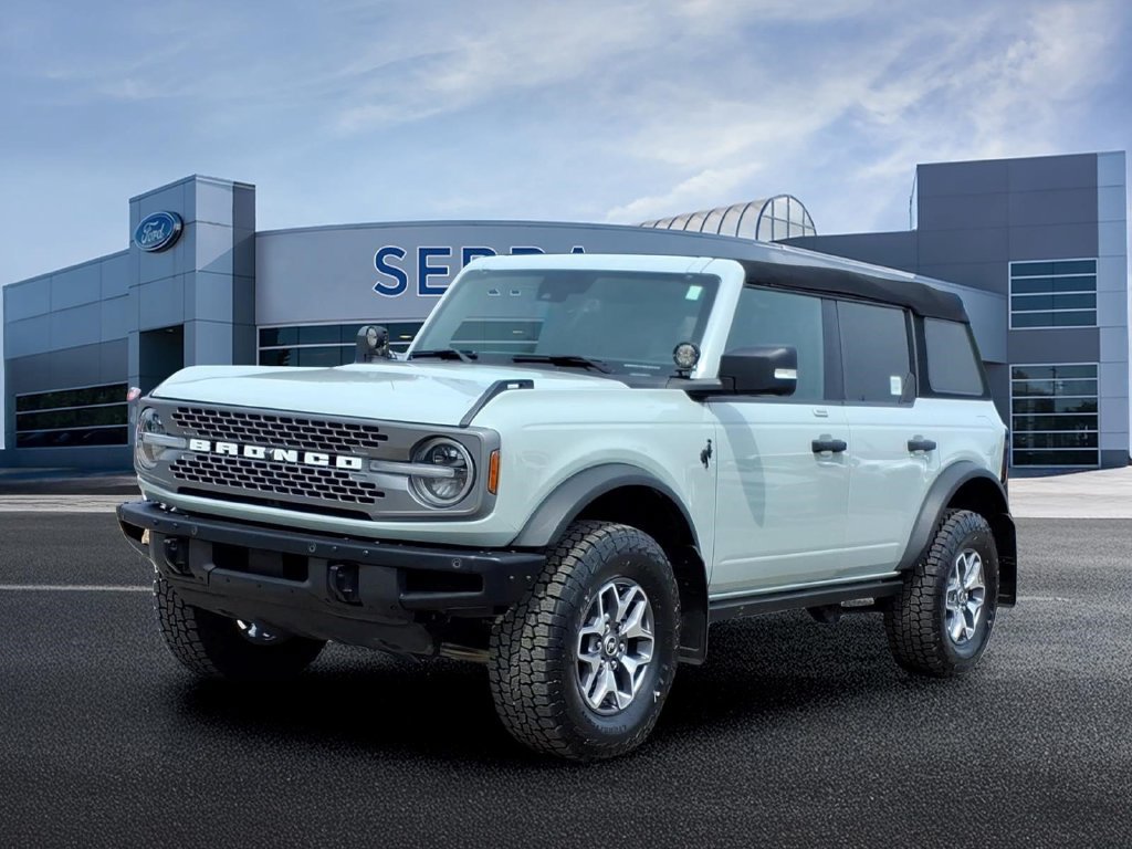 Used 2023 Ford Bronco Badlands AWD/4WD image 1