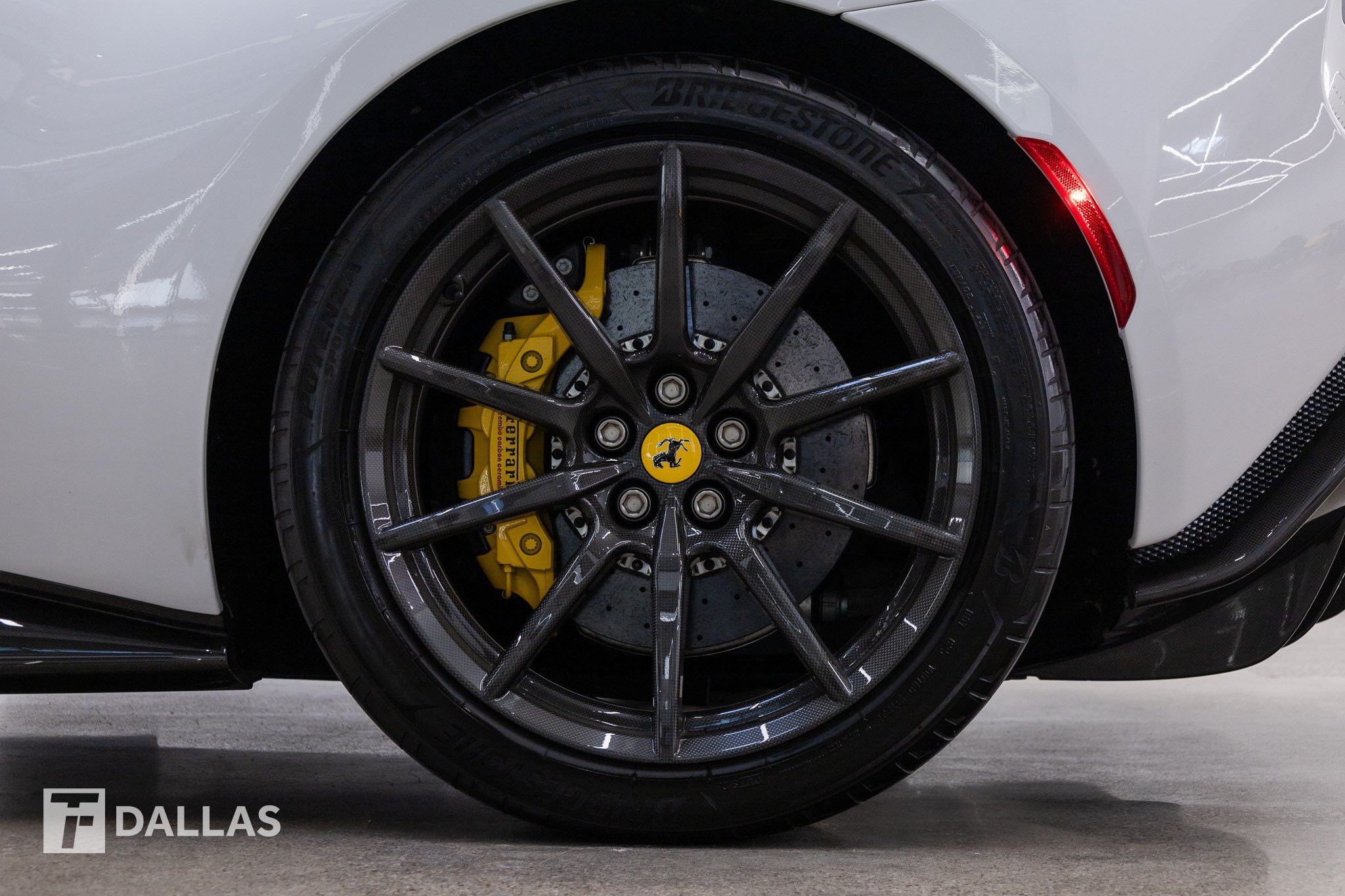 Used 2023 Ferrari 296 GTB RWD image 7