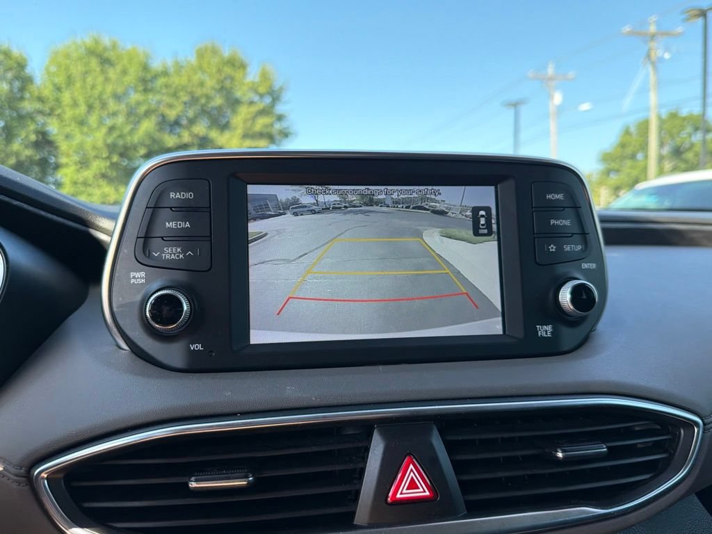 Used 2020 Hyundai Santa Fe SE FWD image 18