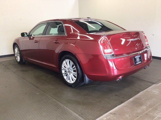 Used 2014 Chrysler 300 AWD w/ Driver Convenience Group image 4