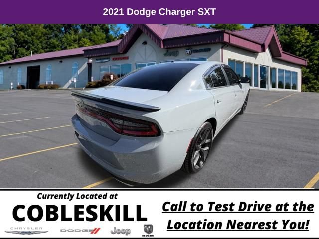 Used 2021 Dodge Charger SXT w/ Blacktop Package RWD image 4