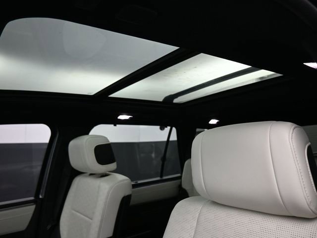 Used 2025 Toyota Sequoia Capstone image 26