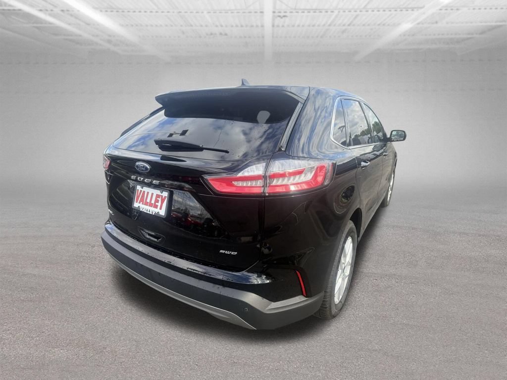 Certified 2022 Ford Edge SEL AWD/4WD image 11