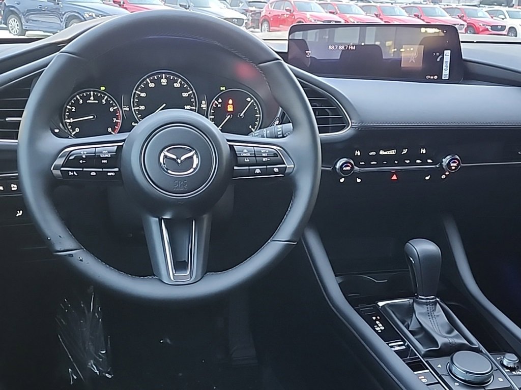 New 2026 MAZDA MAZDA3 Hatchback w/Premium Plus Pkg image 7