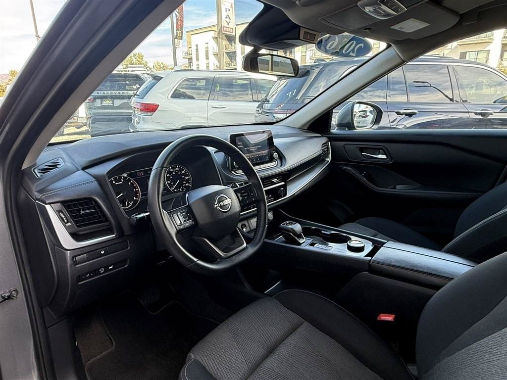 Used 2026 Nissan Rogue SV AWD/4WD image 15