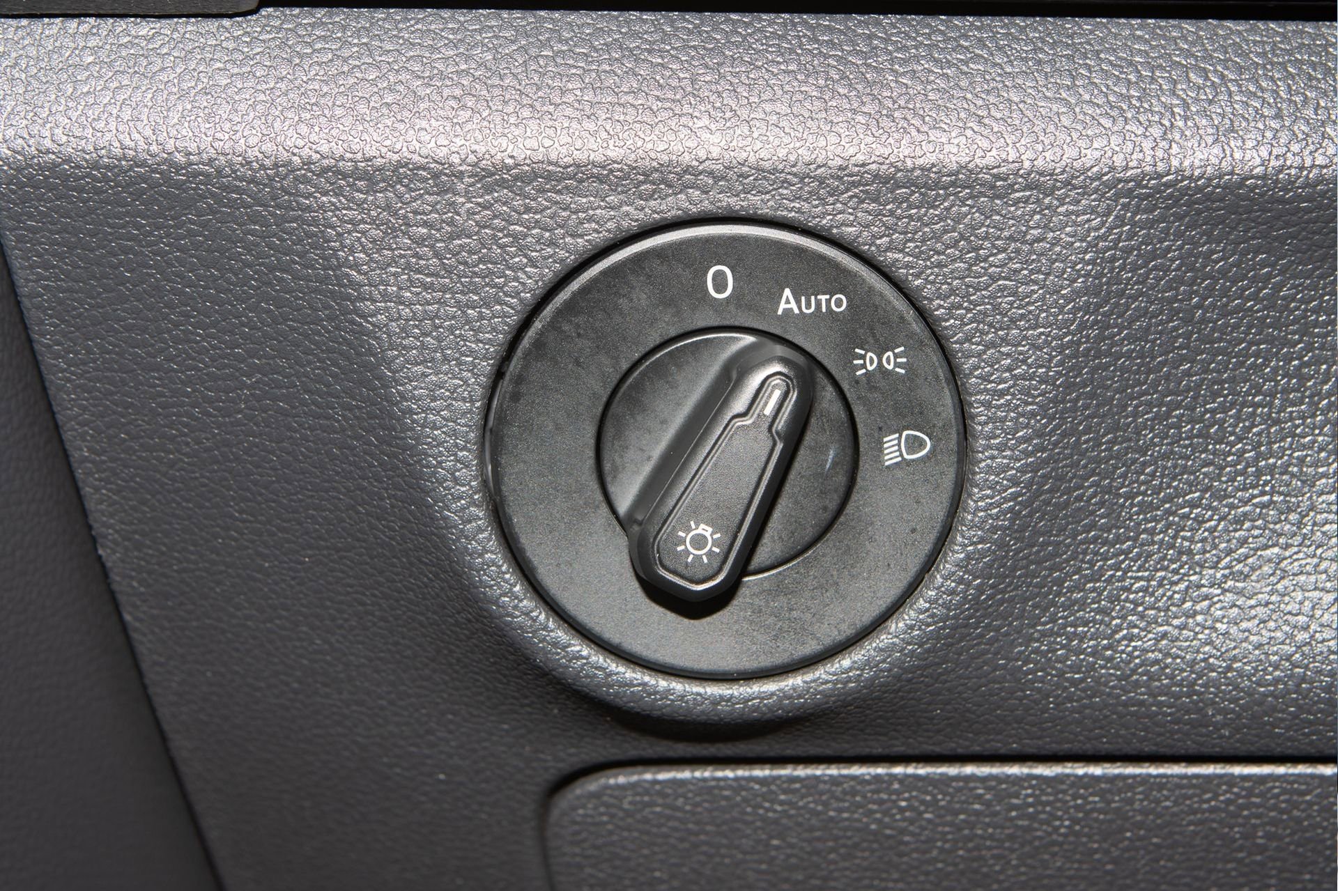 Used 2019 Volkswagen Jetta R-Line image 25