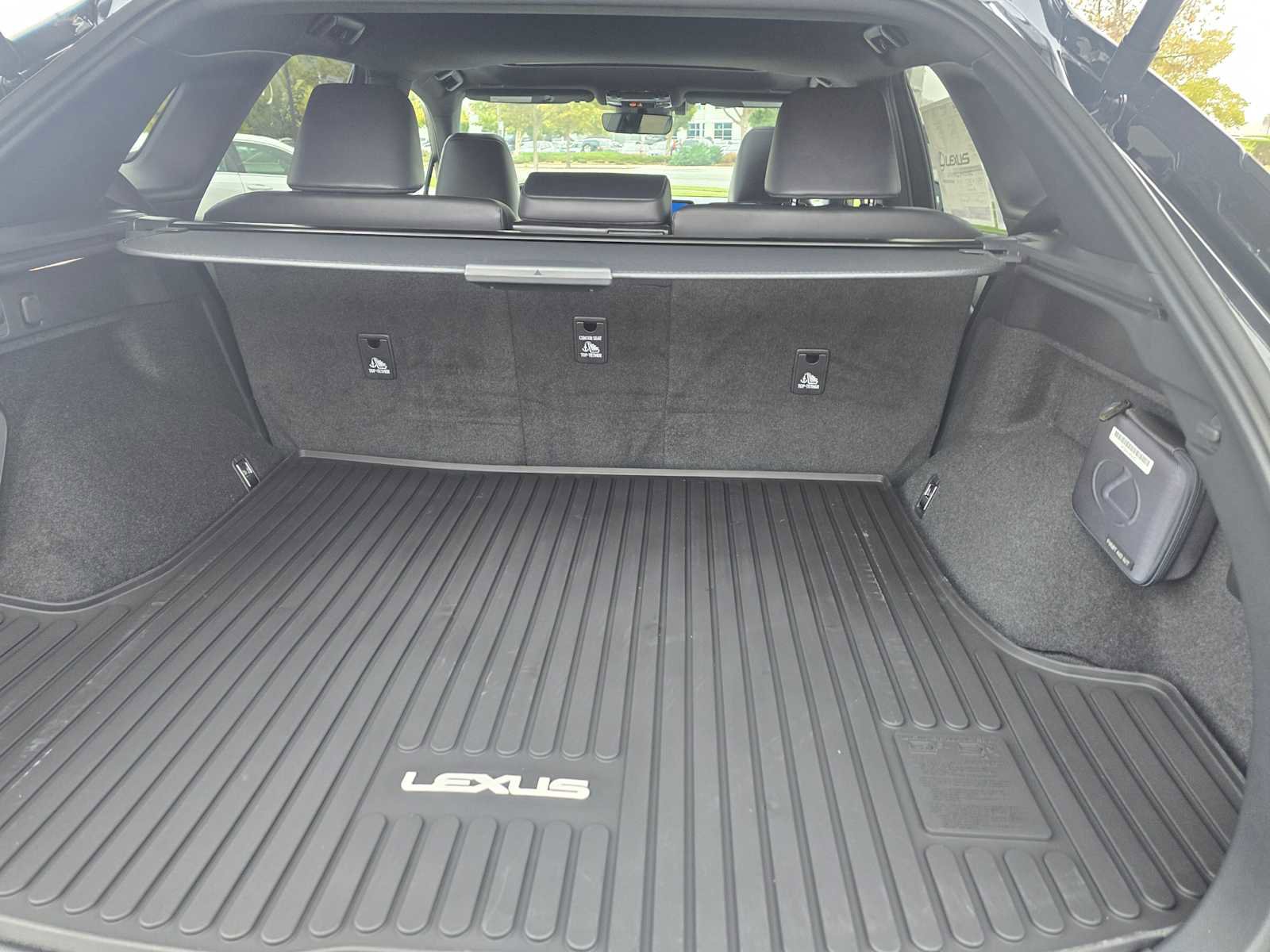 New 2026 Lexus RX 450h AWD image 17