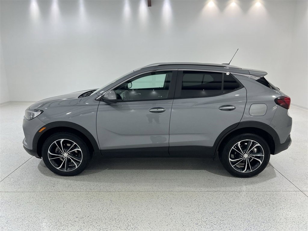 Used 2023 Buick Encore GX Select w/ Safety Package II image 5