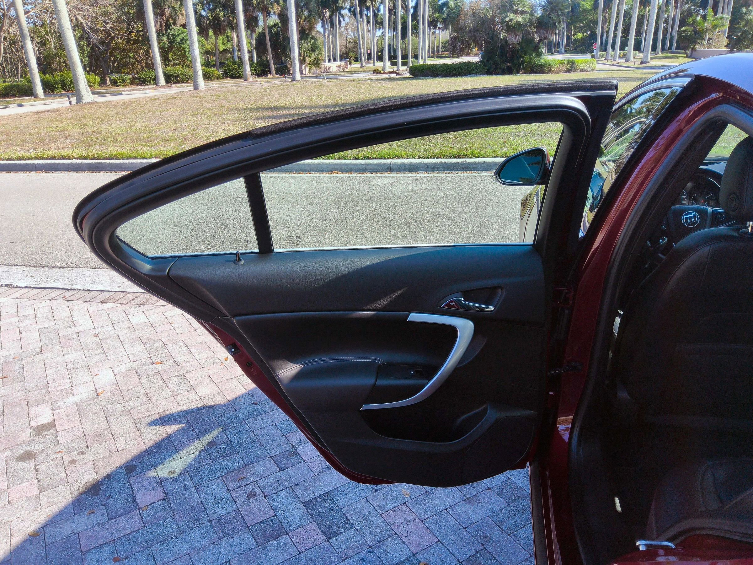 Used 2017 Buick Regal GS w/ Driver Confidence Package #1 image 31