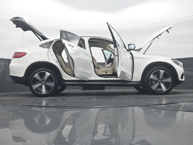 Used 2019 Mercedes-Benz GLC 300 4MATIC Coupe image 58