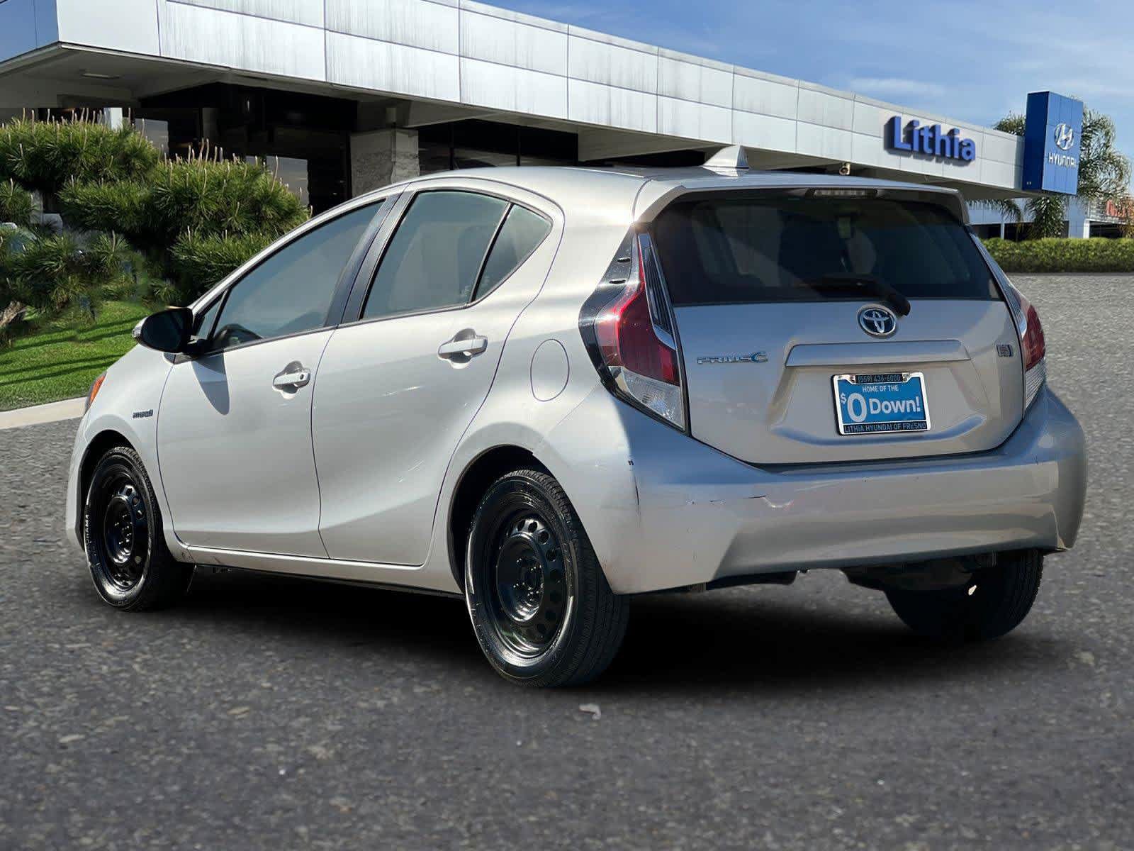 Used 2015 Toyota Prius C One FWD image 7