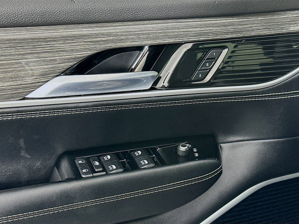 Used 2022 Jeep Wagoneer Series II w/ Premium Group I image 18