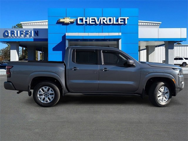 Used 2022 Nissan Frontier SV w/ Technology Package image 3