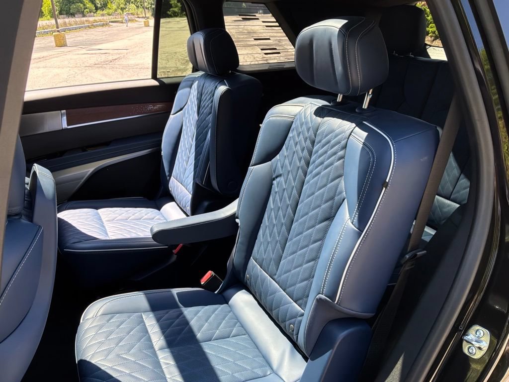 New 2026 Cadillac Vistiq Premium Luxury AWD/4WD image 30