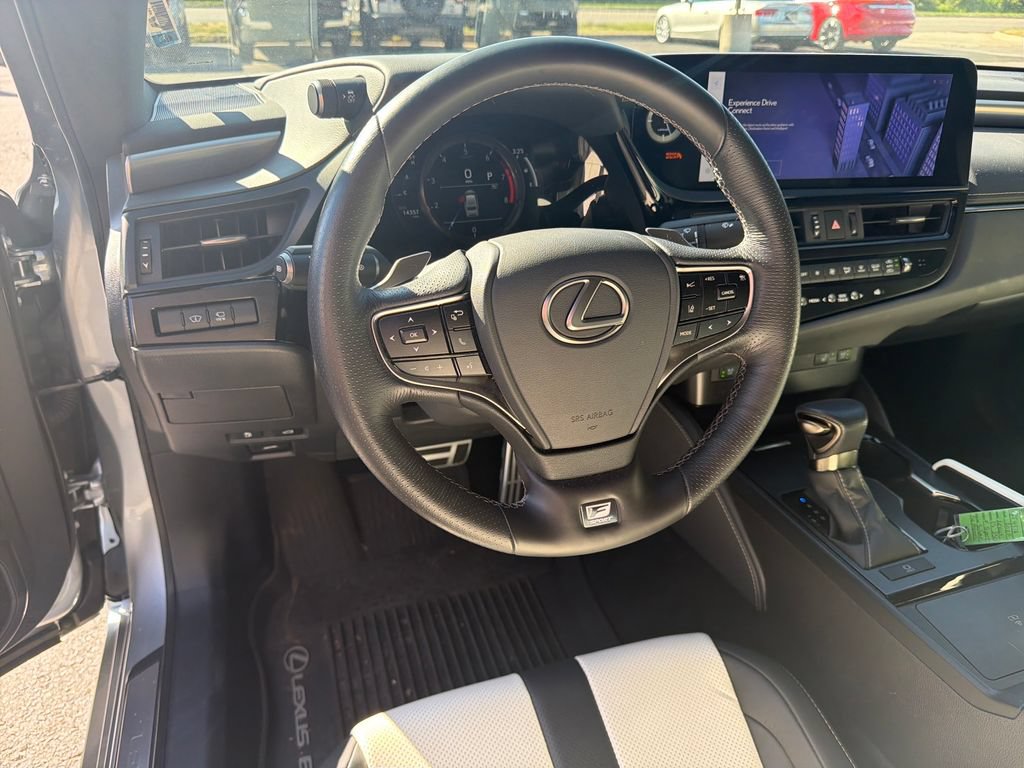 Used 2025 Lexus ES 350 F Sport FWD image 15