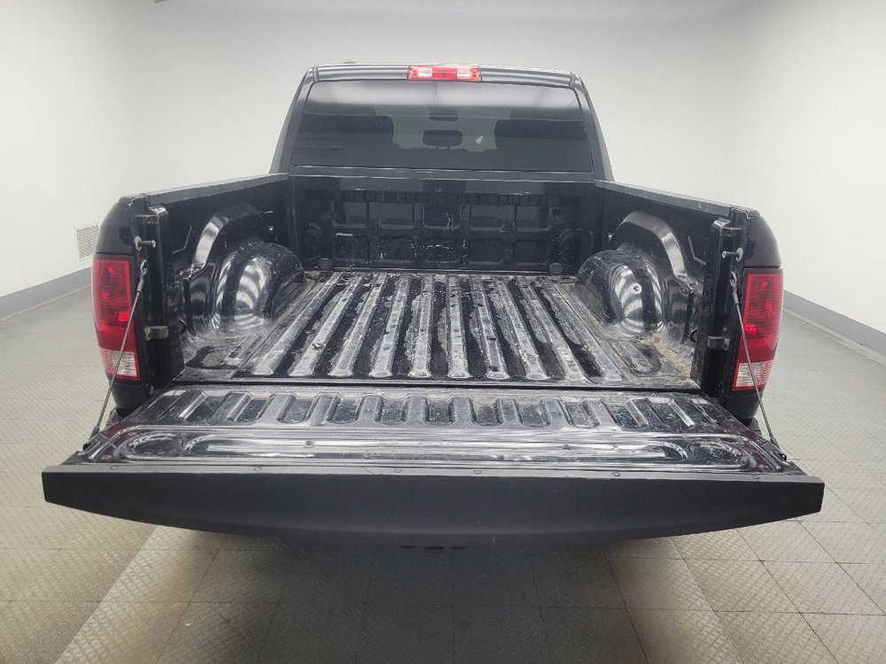 Used 2017 RAM 1500 Express AWD/4WD image 29