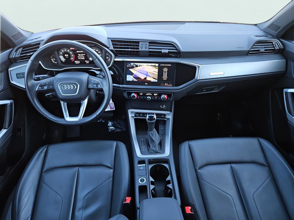 Used 2025 Audi Q3 2.0T Premium image 17