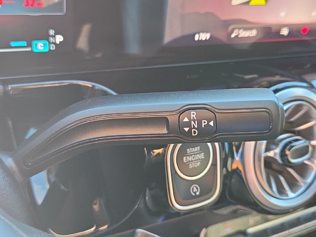 Used 2025 Mercedes-Benz GLA 250 image 20