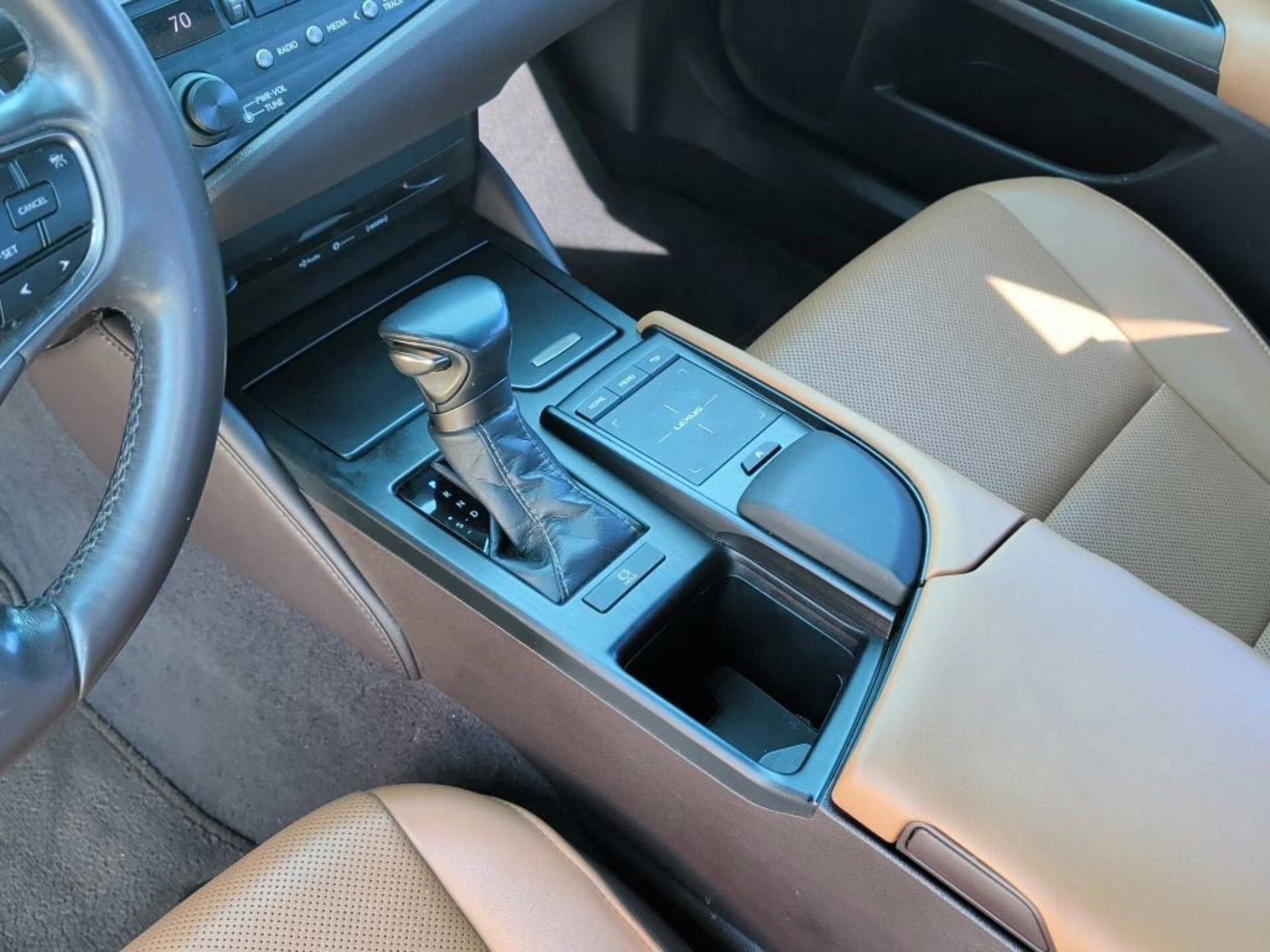 Used 2019 Lexus ES 350 w/ Accessory Package 2 image 27