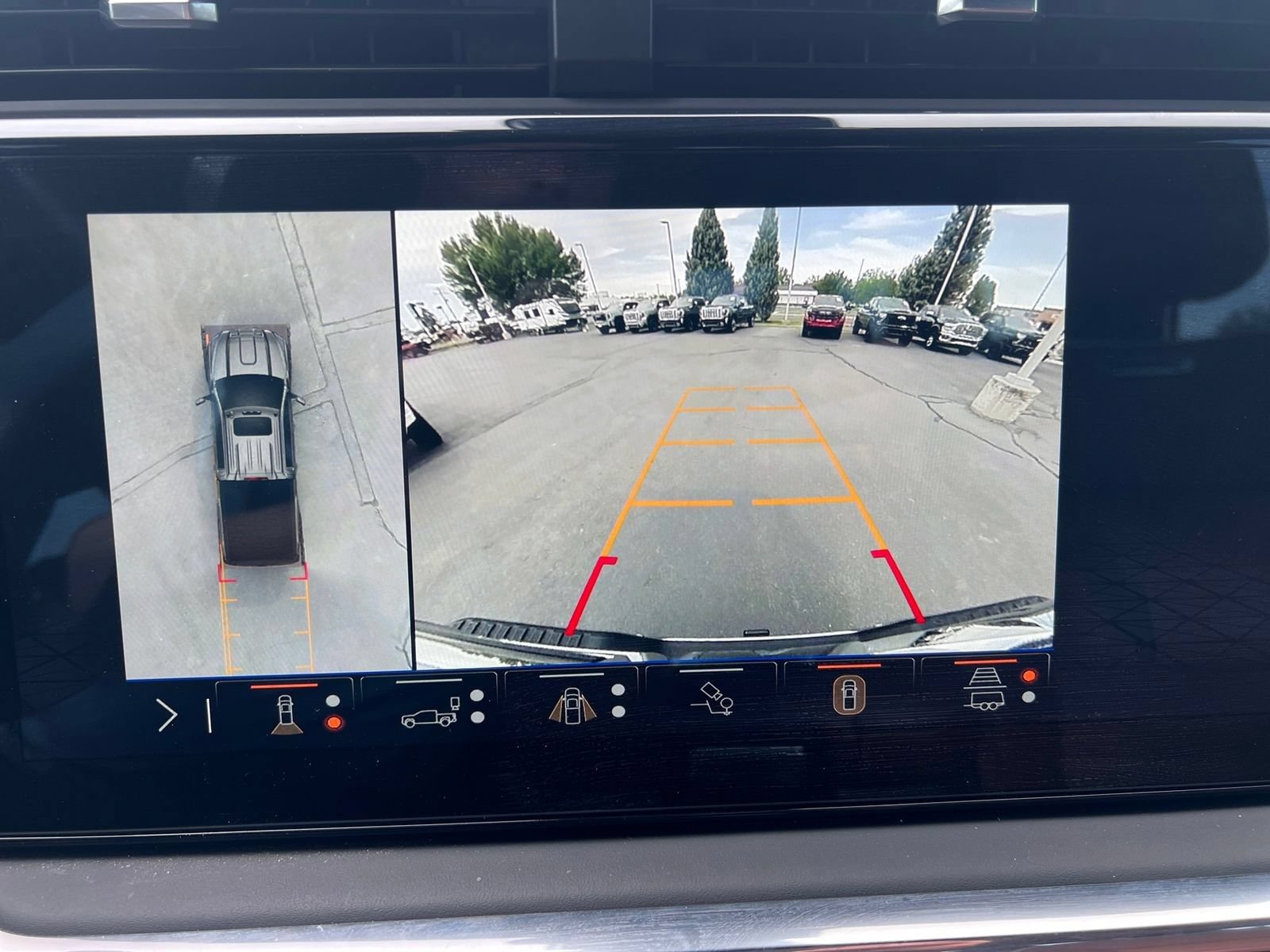 Used 2025 GMC Sierra 2500 Denali Ultimate AWD/4WD image 24