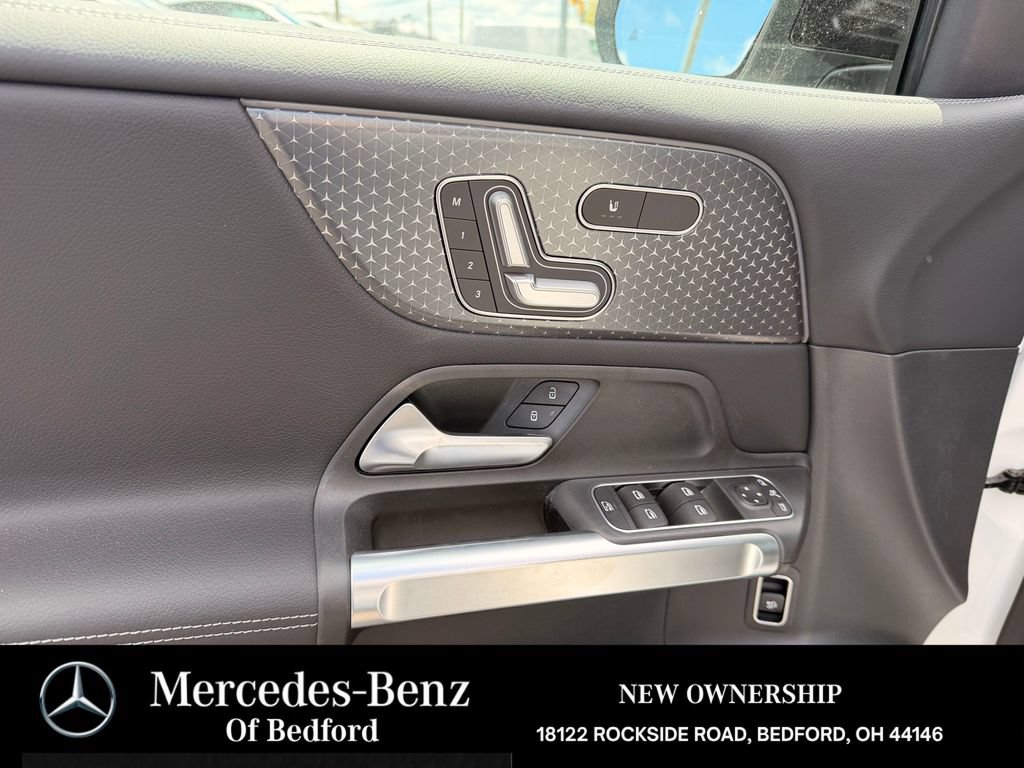 New 2026 Mercedes-Benz GLB 250 4MATIC image 8
