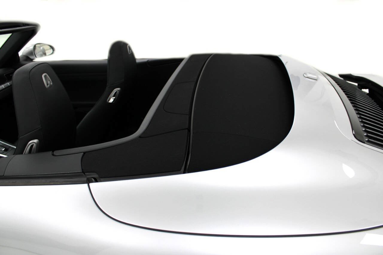 Used 2017 Porsche 911 Carrera image 49
