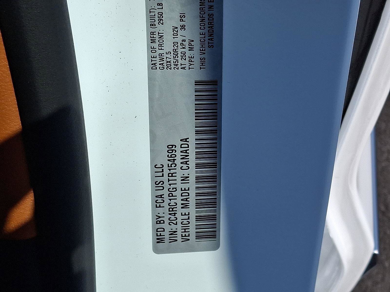 Used 2026 Chrysler Pacifica Pinnacle w/ Trailer Tow Group FWD image 66