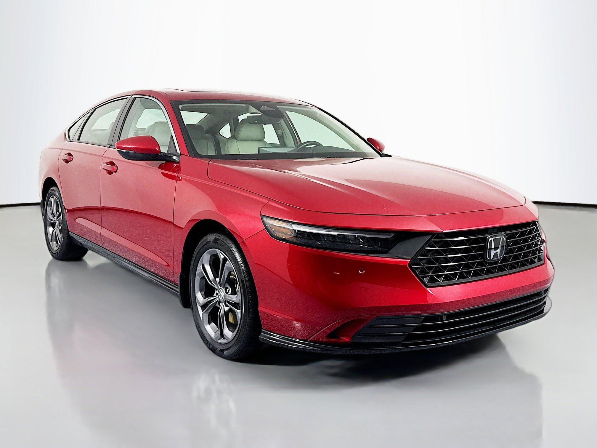 Certified 2024 Honda Accord EX-L image 3