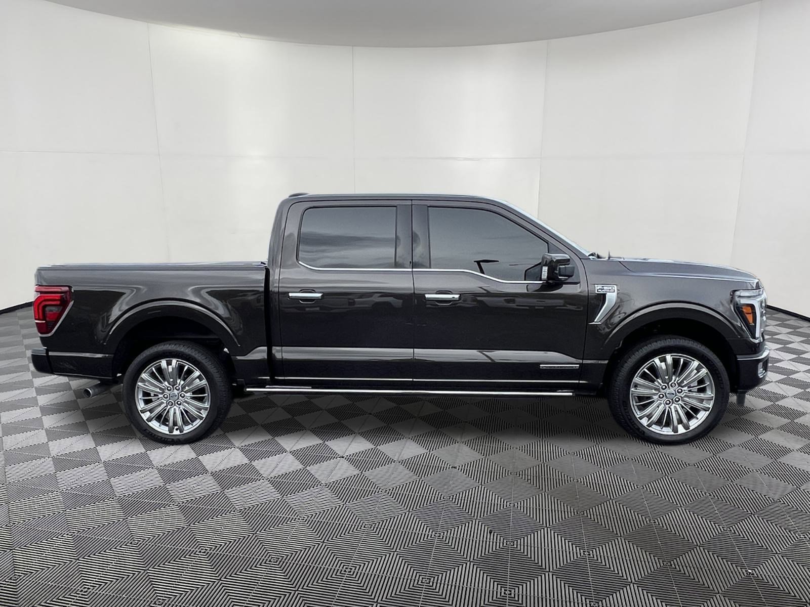 Used 2024 Ford F150 Platinum w/ Equipment Group 703A Plus image 7