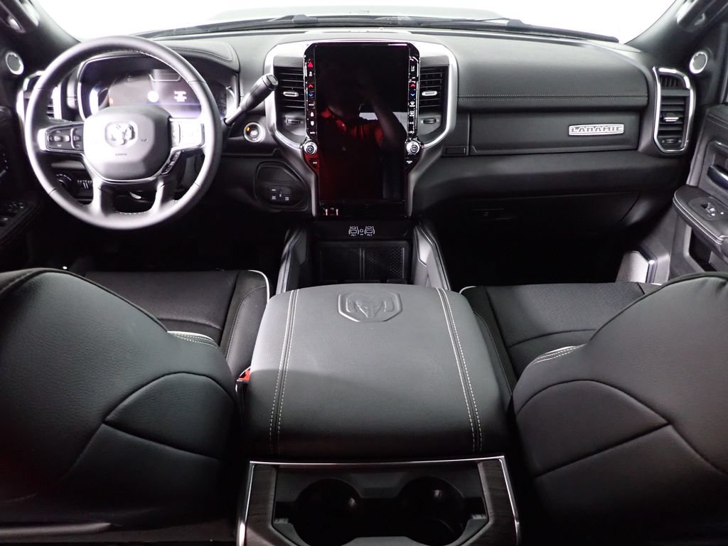 New 2026 RAM 2500 Laramie AWD/4WD image 35