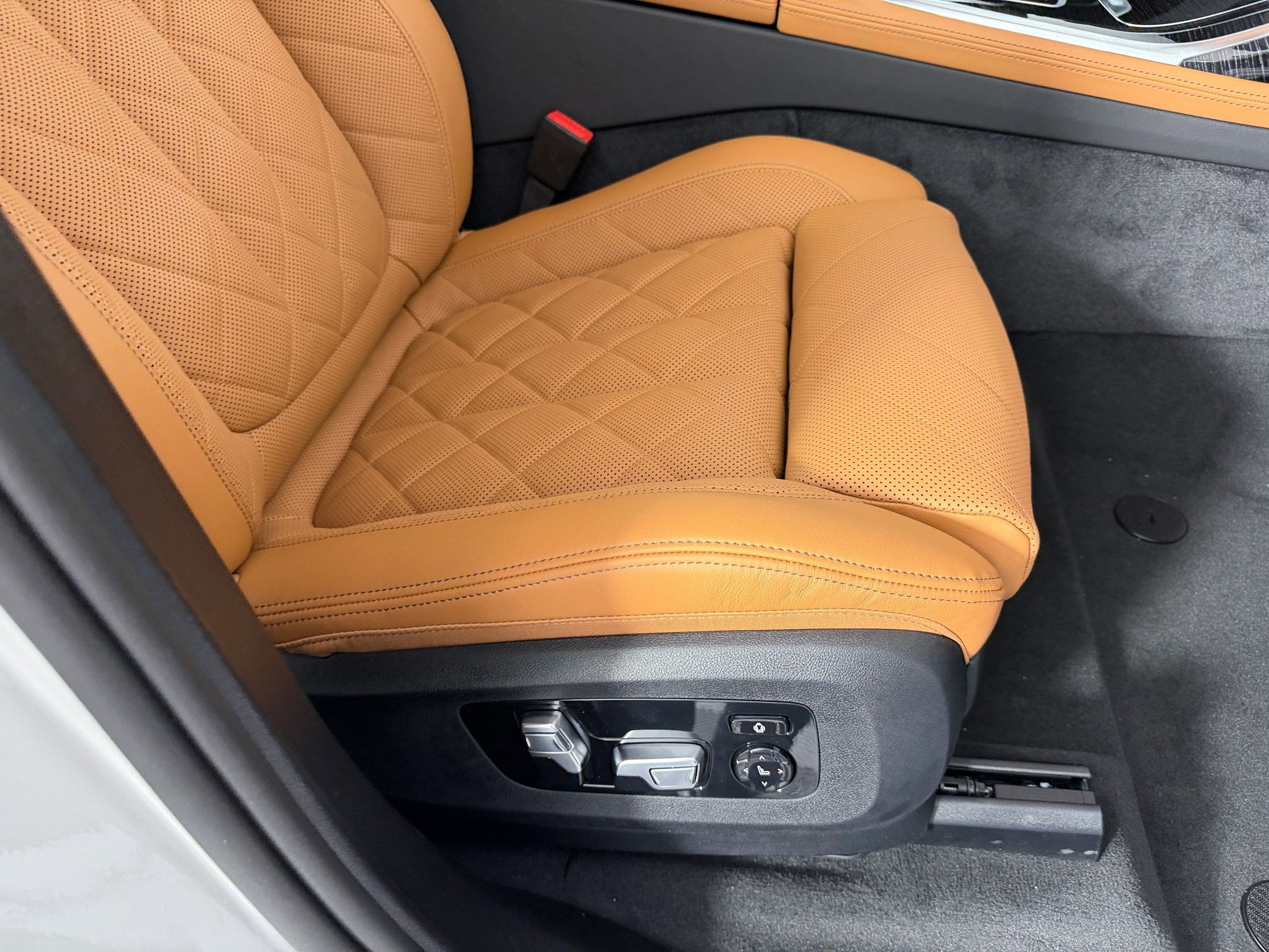 New 2027 BMW X7 xDrive40i AWD/4WD image 34