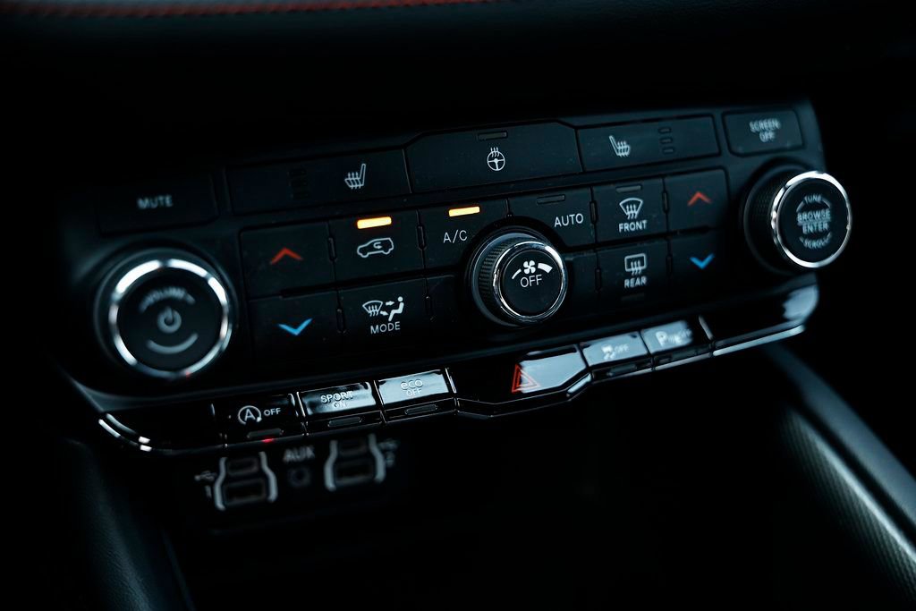 Used 2024 Dodge Durango GT image 35