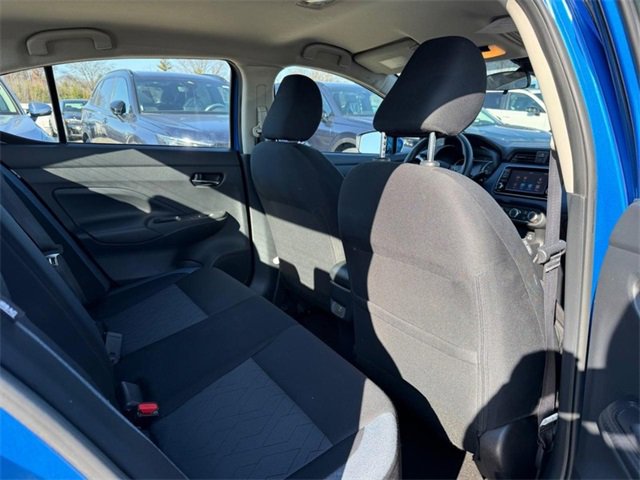 Used 2023 Nissan Versa SV image 10