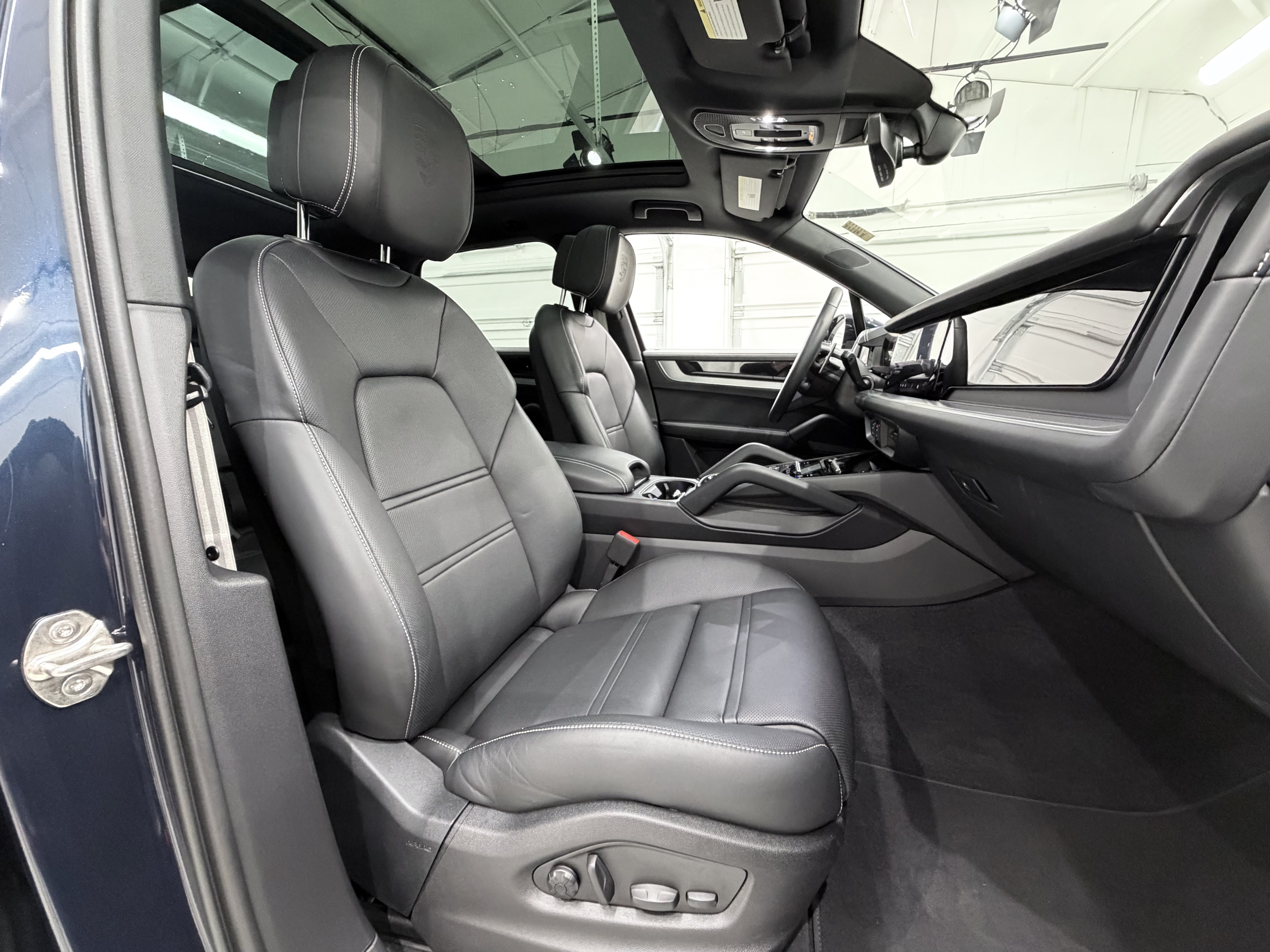 Certified 2026 Porsche Cayenne S AWD/4WD image 23