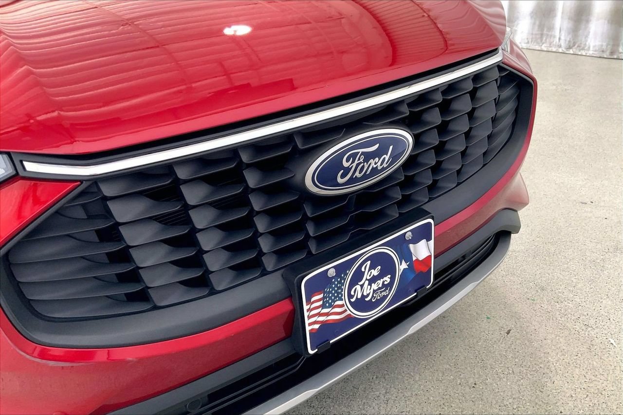 Used 2025 Ford Escape Active FWD image 30
