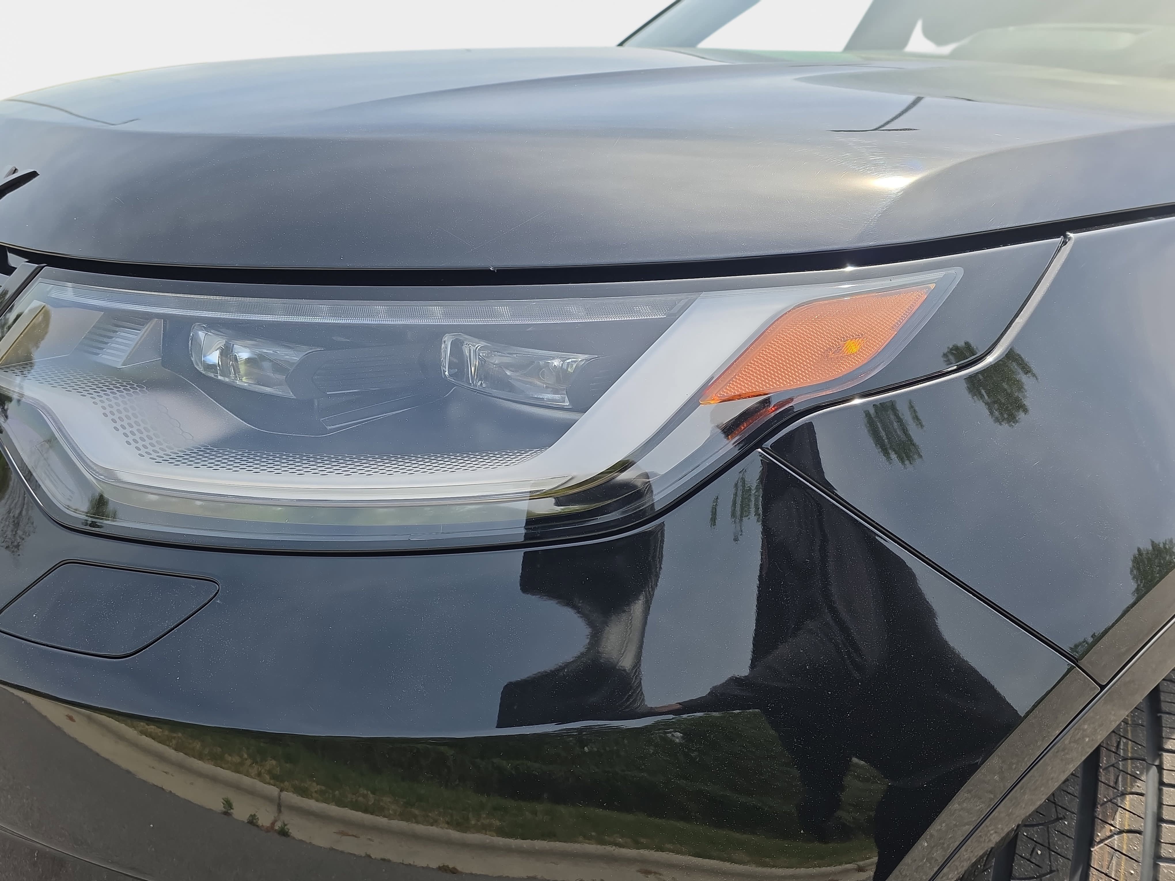 Certified 2025 Land Rover Discovery Dynamic SE AWD/4WD image 34