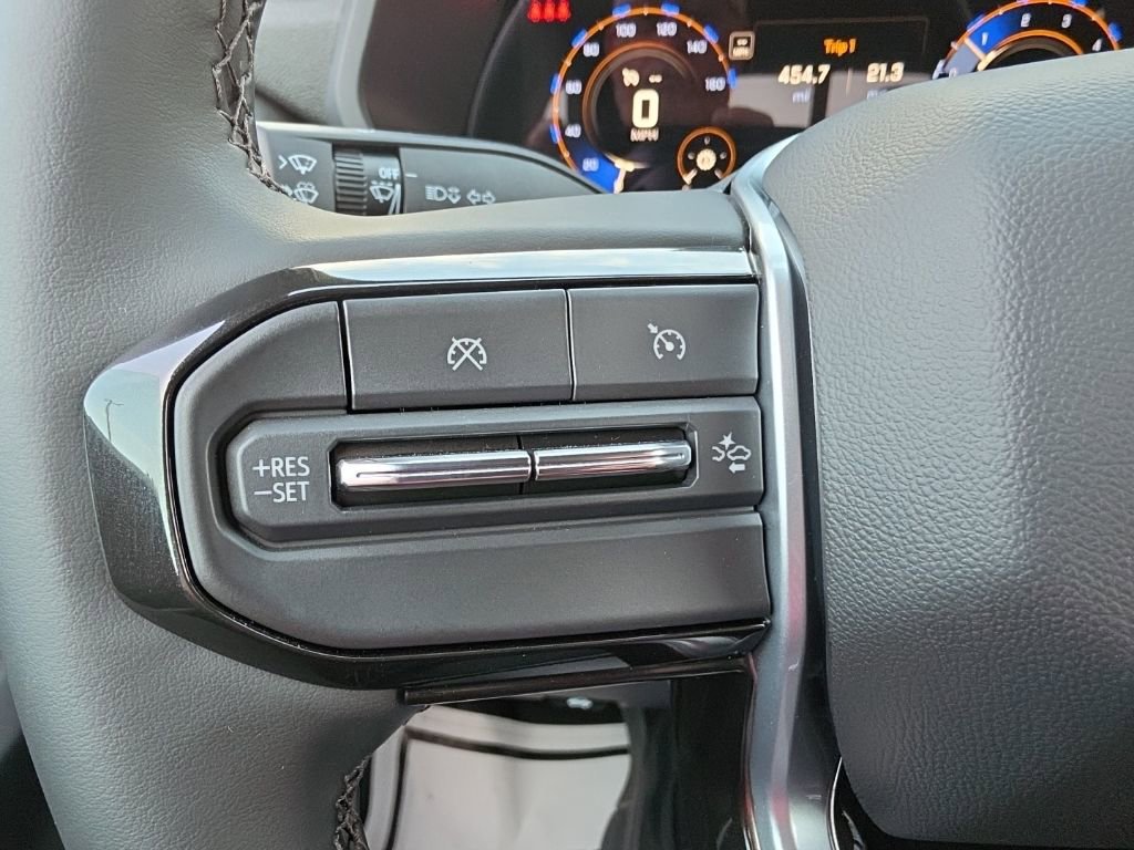 Used 2025 Chevrolet Colorado W/T w/ WT Convenience Package II image 12