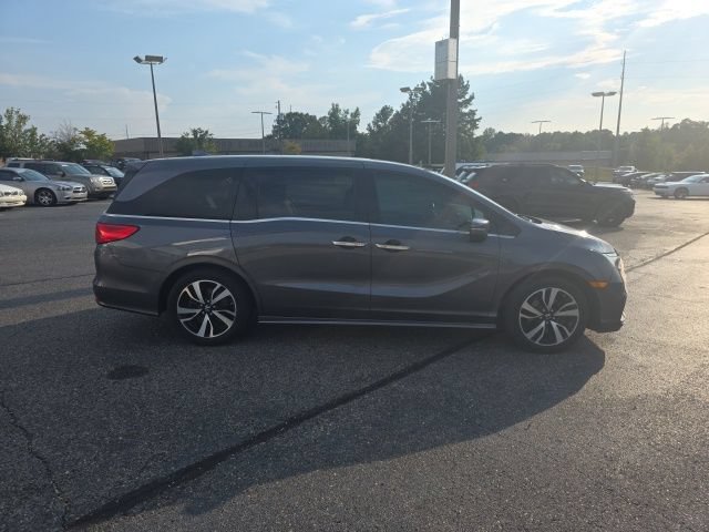 Used 2018 Honda Odyssey Elite image 2
