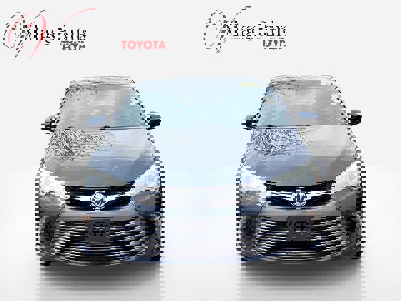 Used 2015 Toyota Camry XLE image 2