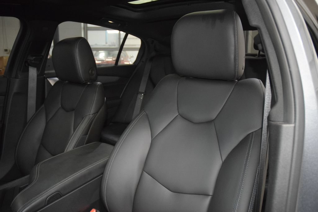 Used 2022 Cadillac CT5 Luxury w/ Sun And Sound Package AWD/4WD image 42