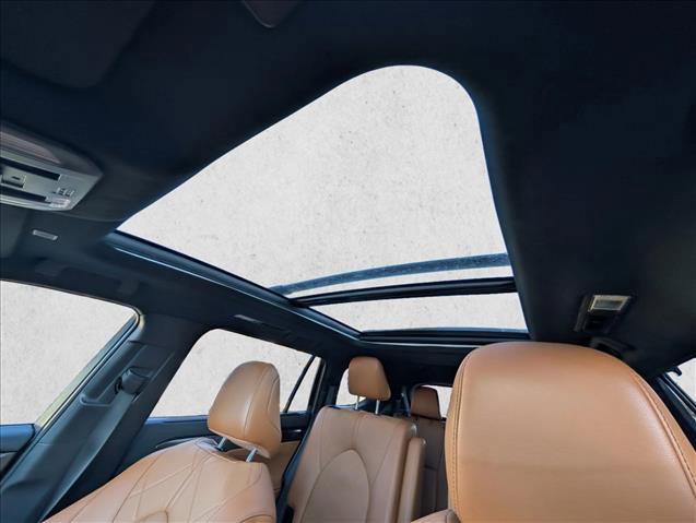 Used 2023 Toyota Highlander Platinum image 16