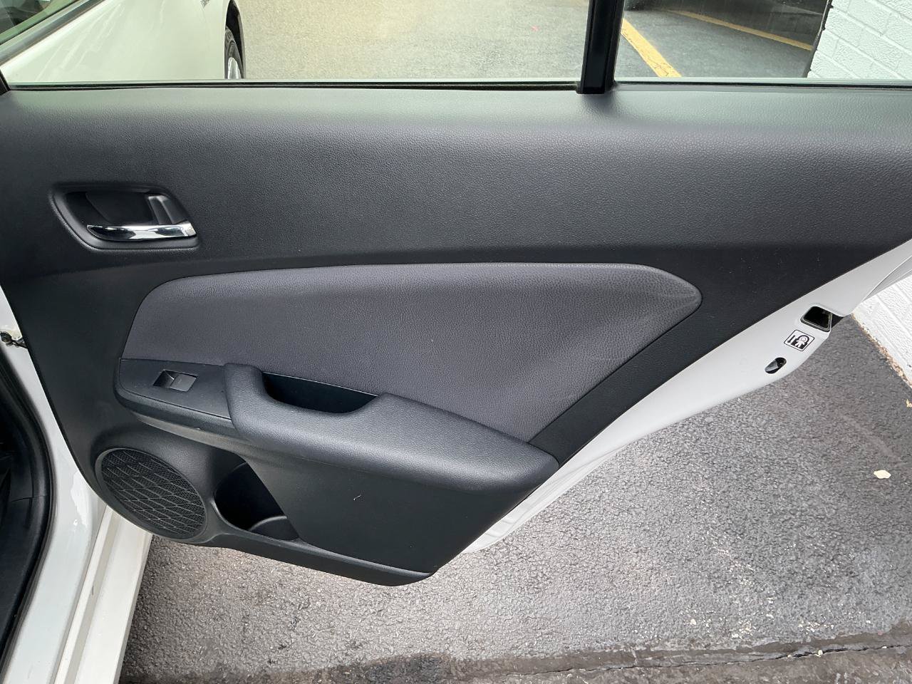 Used 2022 Toyota Prius LE FWD image 20
