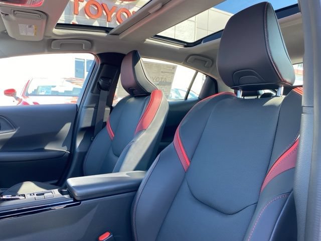 New 2025 Toyota Prius Plug-In Hybrid FWD image 29